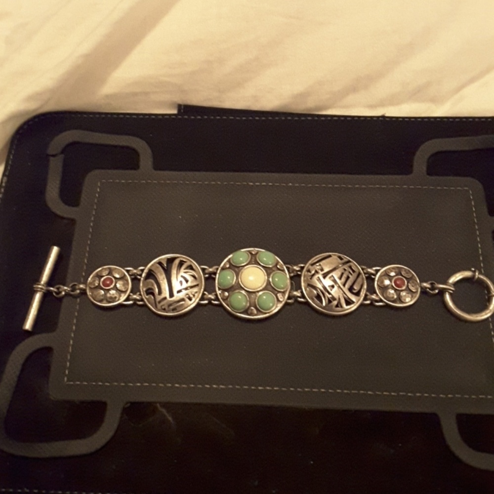 Jewelry - Picture 1 of 2